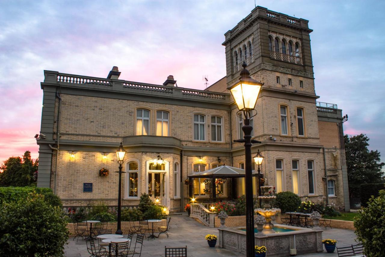 The Tower Hotel Harwich Exterior photo